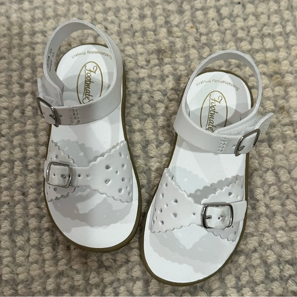 FootMates White Kids Sandals - Picture 1 of 1